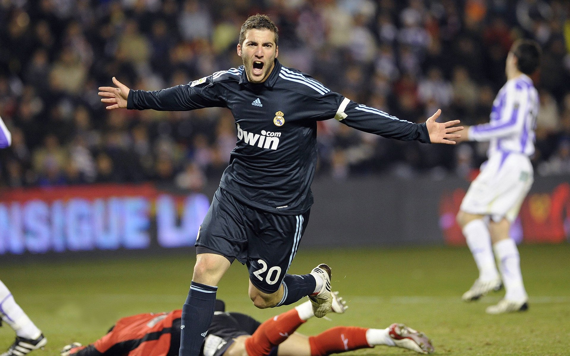 全国青少年足球选拔赛全面启动，发现未来之星，全国青少年足球冠军赛